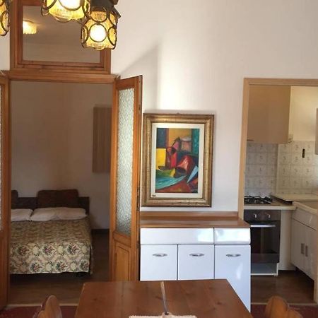 Nel Set Di Piccolo Mondo Antico Villa Viola Valsolda Exteriör bild