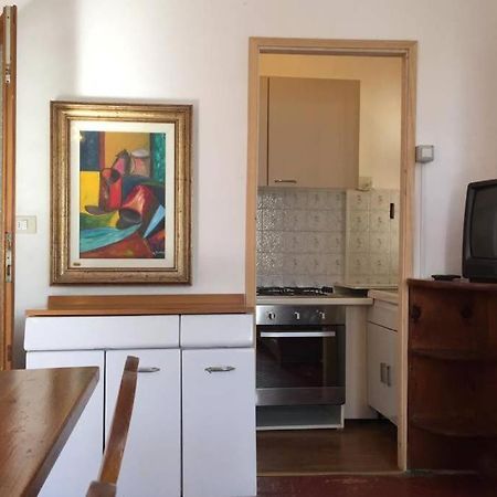 Nel Set Di Piccolo Mondo Antico Villa Viola Valsolda Exteriör bild