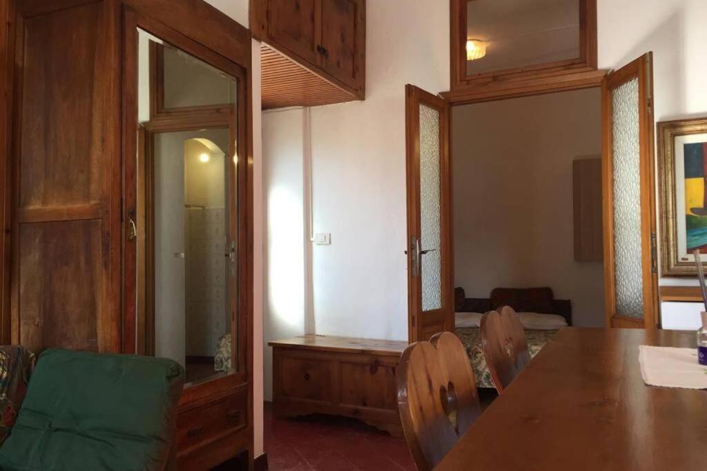 Nel Set Di Piccolo Mondo Antico Villa Viola Valsolda Exteriör bild