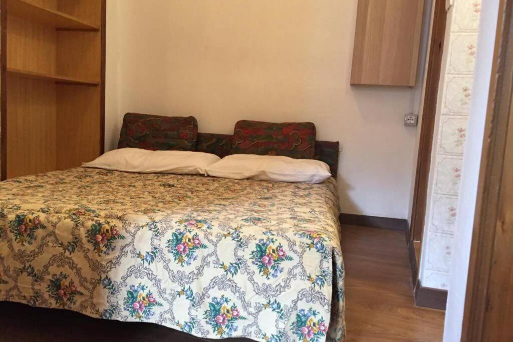 Nel Set Di Piccolo Mondo Antico Villa Viola Valsolda Exteriör bild