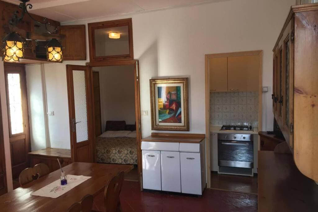 Nel Set Di Piccolo Mondo Antico Villa Viola Valsolda Exteriör bild