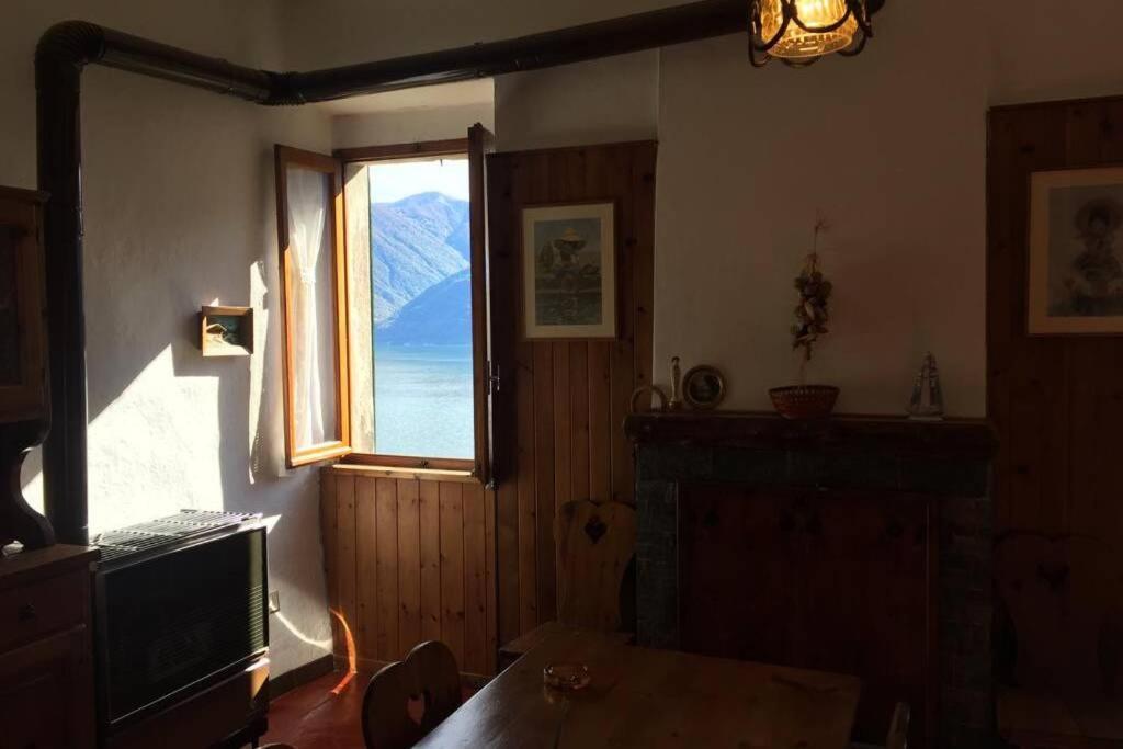 Nel Set Di Piccolo Mondo Antico Villa Viola Valsolda Exteriör bild